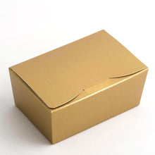 Load image into Gallery viewer, Italian Range Silk Pattern Favour boxes - (Packs of 10)