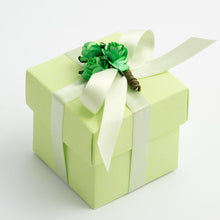 Load image into Gallery viewer, Italian Range Silk Pattern Favour boxes - (Packs of 10)