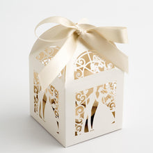 Load image into Gallery viewer, Italian Range Filigree laser cut Favour boxes - (Packs of 10)