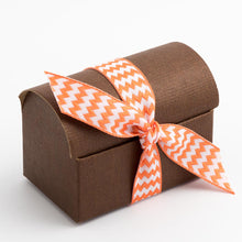 Load image into Gallery viewer, Italian Range Silk Pattern Favour boxes - (Packs of 10)