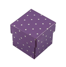 Load image into Gallery viewer, Square 4.7cm 2 piece Favour boxes with lift off lids - (Packs of 10)