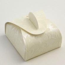 Load image into Gallery viewer, Italian Range Diamante Pattern Favour boxes - (Packs of 10)