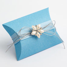 Load image into Gallery viewer, Italian Range Silk Pattern Favour boxes - (Packs of 10)