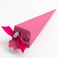 Load image into Gallery viewer, Italian Range Silk Pattern Favour boxes - (Packs of 10)