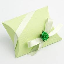 Load image into Gallery viewer, Italian Range Silk Pattern Favour boxes - (Packs of 10)
