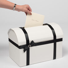 Load image into Gallery viewer, Italian Range Silk Pattern Favour boxes - (Packs of 10)
