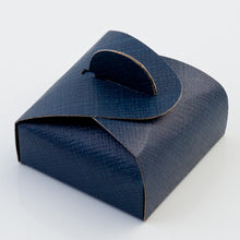 Load image into Gallery viewer, Italian Range Silk Pattern Favour boxes - (Packs of 10)
