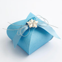 Load image into Gallery viewer, Italian Range Silk Pattern Favour boxes - (Packs of 10)
